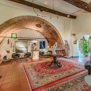 https://il-bottaccio-montignoso.it-tuscanyhotel.com